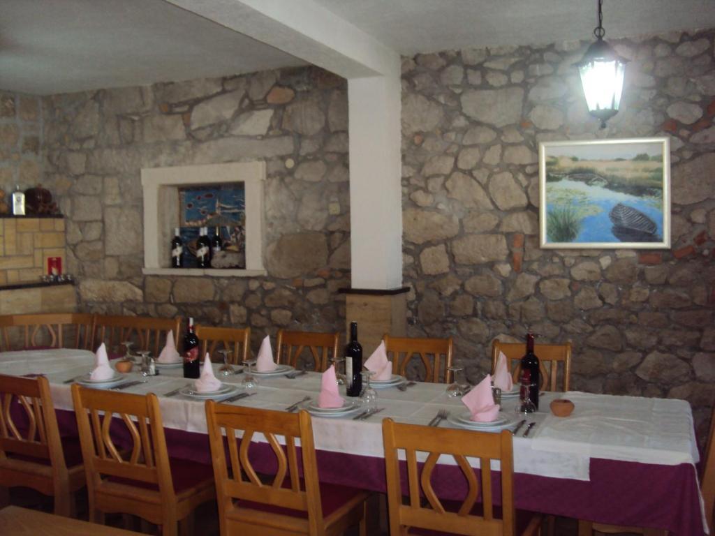 Guest House Fosa Opuzen  Экстерьер фото